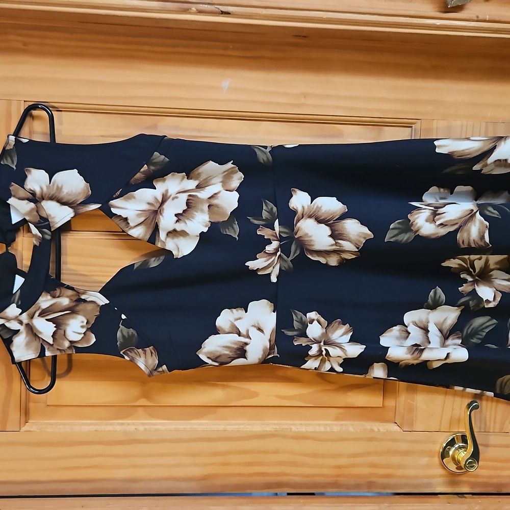 Charlotte Russe floral dress. Size L